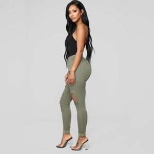 Fashion Nova distressed high waisted skinny jeans olive green NWT
